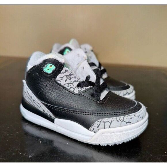 Nike Air Jordan 3 Retro Green Glow DM0968-031 Toddler Baby Boys Size 6C - Picture 1 of 6